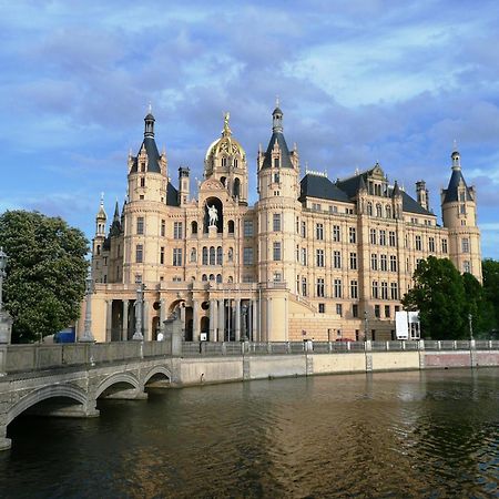 Gasthof Zur Guten Quelle Schwerin  Exterior photo
